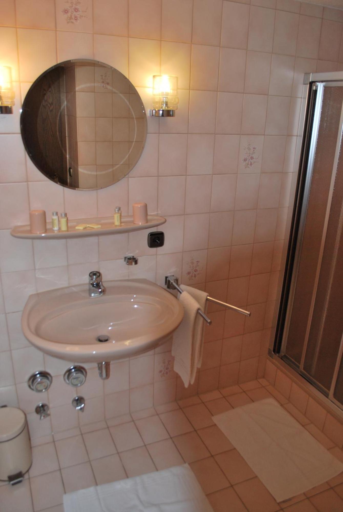Landgasthof Hirschen Untermettingen Uehlingen-Birkendorf Phòng bức ảnh